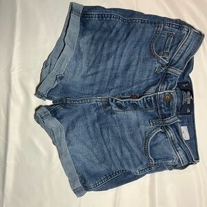 Hollister High Rise Short 3” sz 25